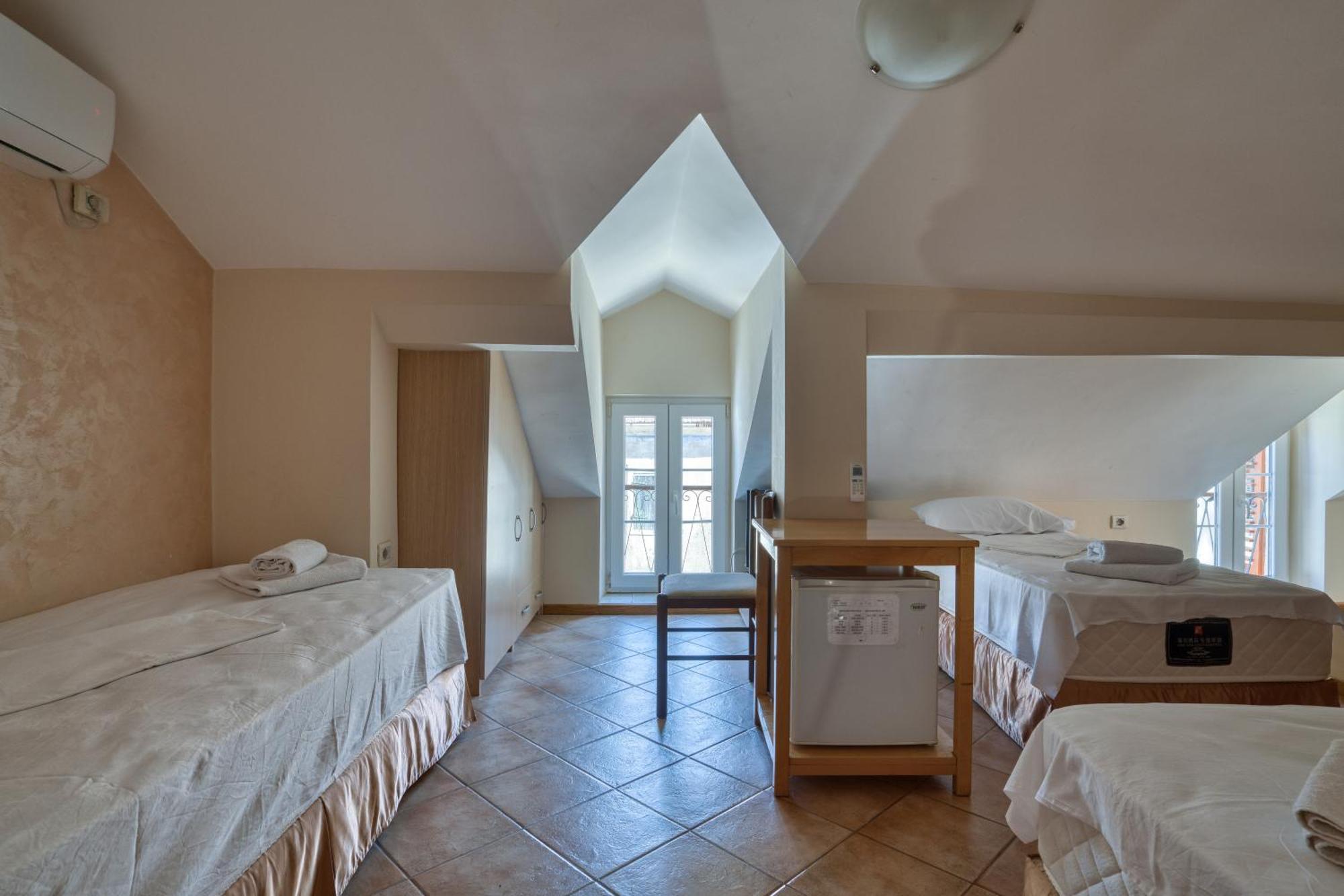 Hotel Rendez Vous Котор Екстериор снимка