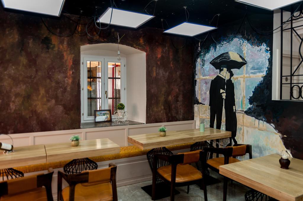 Hotel Rendez Vous Котор Екстериор снимка